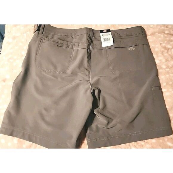 Dickies Women's Temp-IQ Stretch Performance‎ Short, Graphite Gray, 16 - Picture 4 of 5